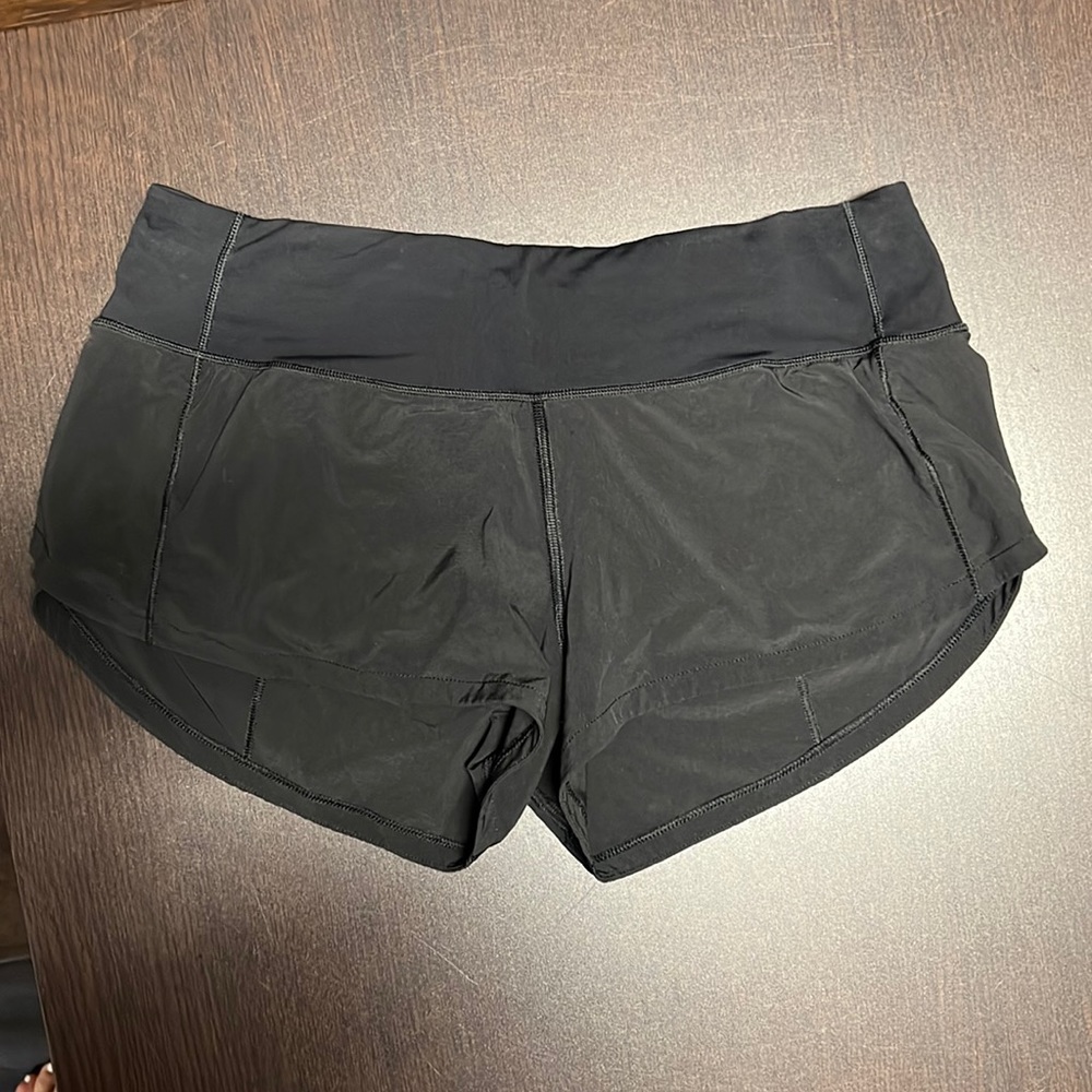 Lululemon - Speed Up Low-Rise Lined Short 2.5”